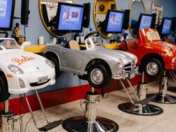 تصميم ديكور صالون حلاقة اطفال