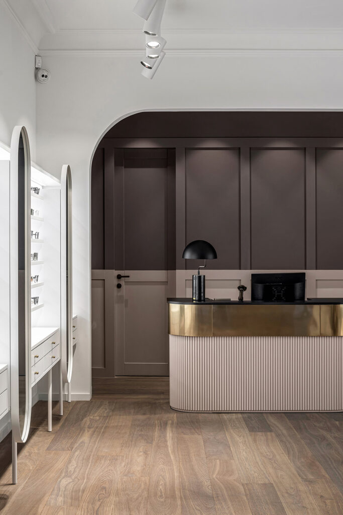 تصميم ديكور محل نظارات 2